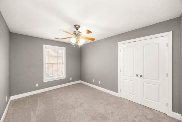 1022 Tower Hill Ln, Hendersonville, TN 37075