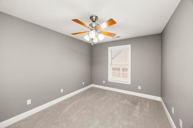 1022 Tower Hill Ln, Hendersonville, TN 37075