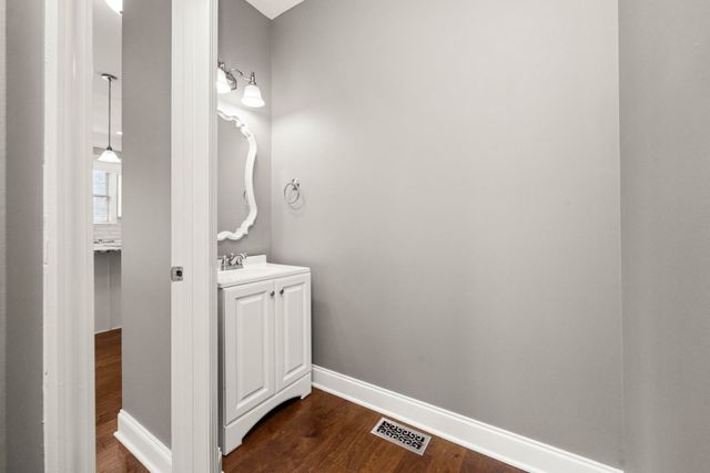 1022 Tower Hill Ln, Hendersonville, TN 37075