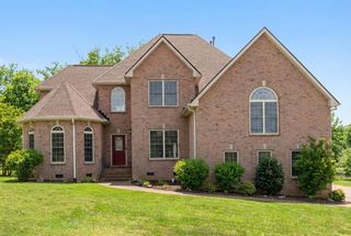 1022 Tower Hill Ln, Hendersonville, TN 37075