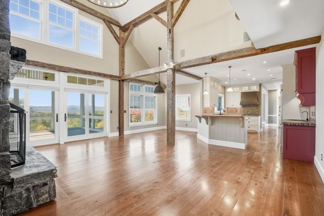 900 Crosswinds Drive, Charlotte, VT 05445