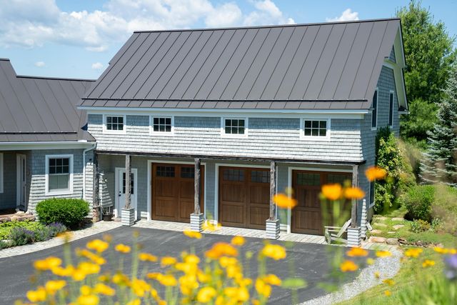 900 Crosswinds Drive, Charlotte, VT 05445