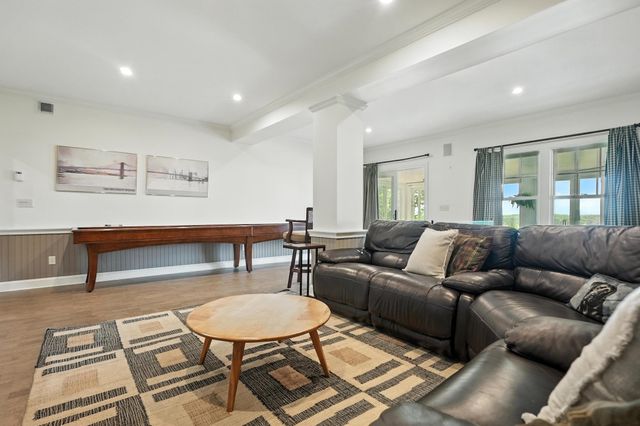 900 Crosswinds Drive, Charlotte, VT 05445