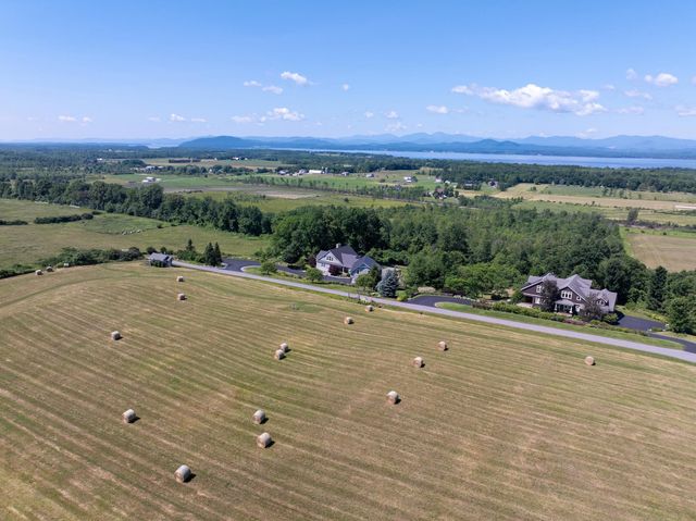 900 Crosswinds Drive, Charlotte, VT 05445