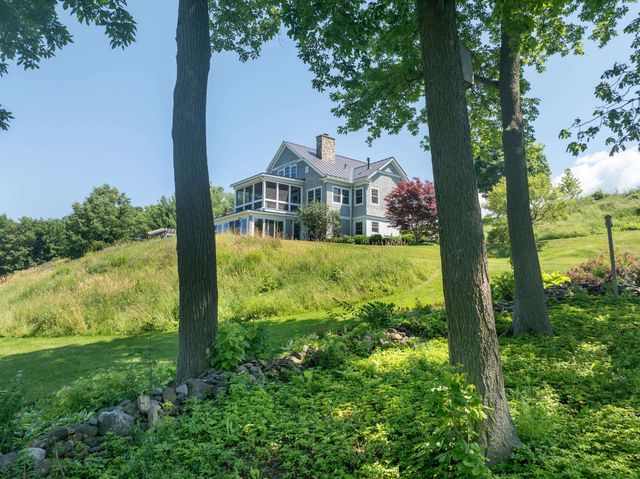 900 Crosswinds Drive, Charlotte, VT 05445