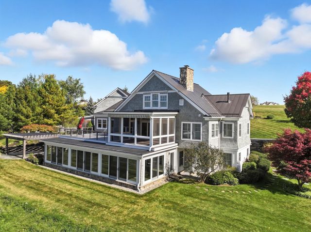 900 Crosswinds Drive, Charlotte, VT 05445