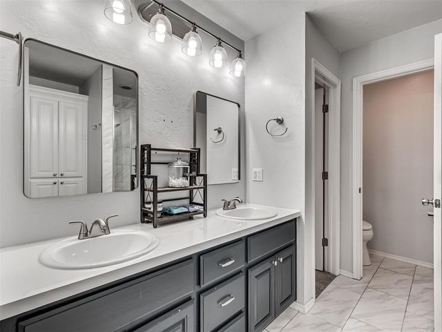 11108 SW 8th Street, Yukon, OK 73099