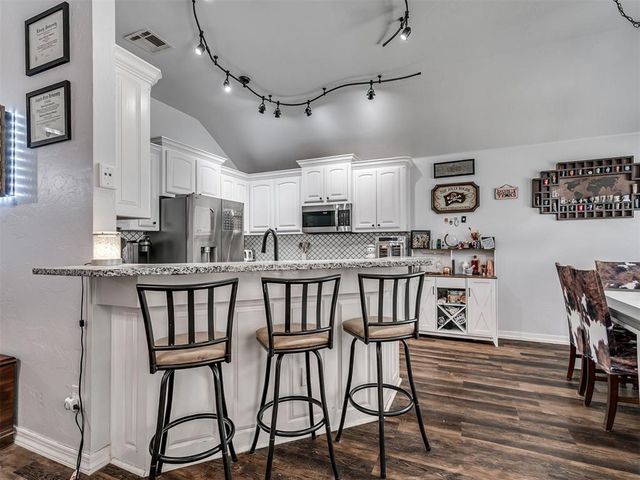 11108 SW 8th Street, Yukon, OK 73099