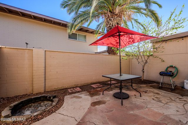 955 N Venice Avenue, Tucson, AZ 85711