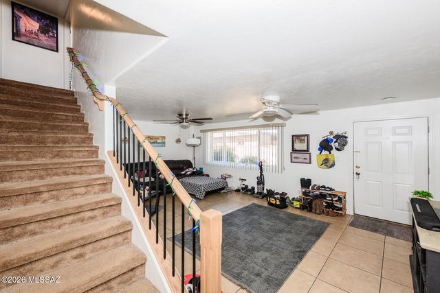 955 N Venice Avenue, Tucson, AZ 85711