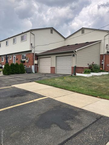 20817 Washington, Roseville, MI 48066