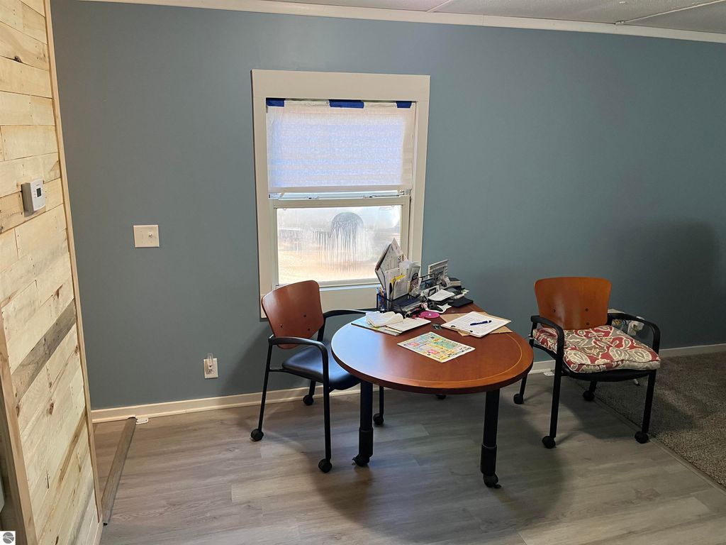 Image 7 of property listing at 315 Linwood Avenue, Alma, MI 48801