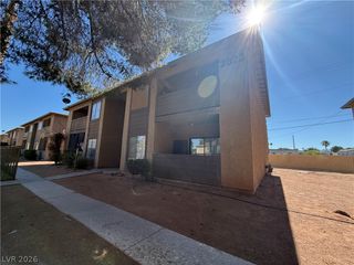 2823 Wheelwright Drive, Las Vegas, NV 89121