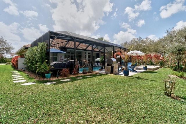 8260 MEREDITH PLACE, Vero Beach, FL 32968