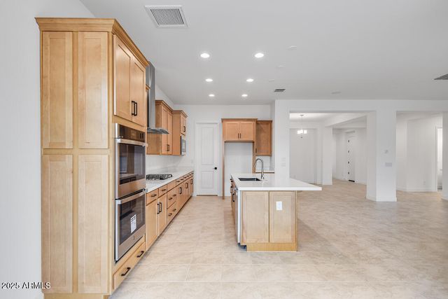 17836 W PASADENA Avenue, Litchfield Park, AZ 85340