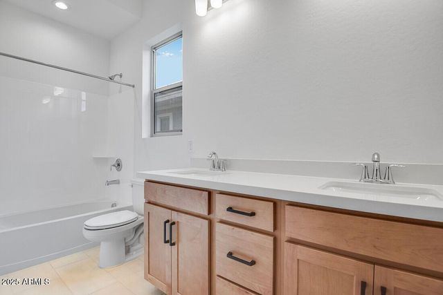 17836 W PASADENA Avenue, Litchfield Park, AZ 85340