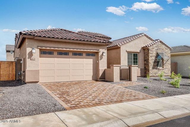 17836 W PASADENA Avenue, Litchfield Park, AZ 85340