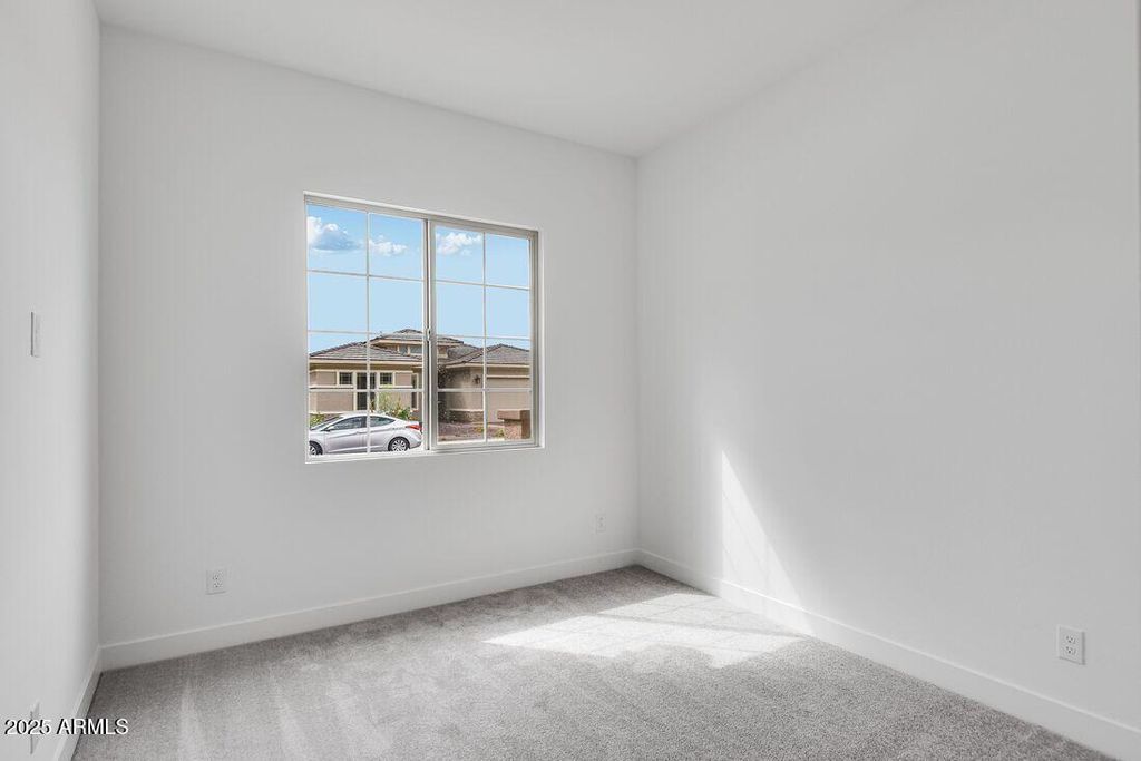 Image 29 of property listing at 17836 W PASADENA Avenue, Litchfield Park, AZ 85340