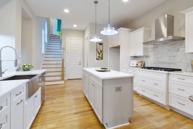 690 Bear Tree Creek, Chapel Hill, NC 27517