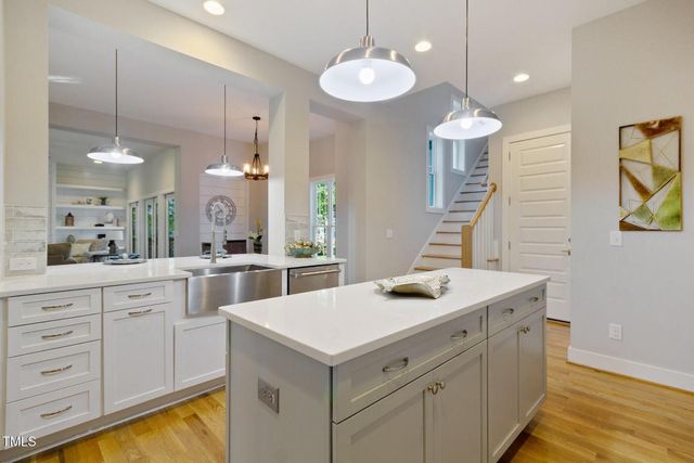 690 Bear Tree Creek, Chapel Hill, NC 27517