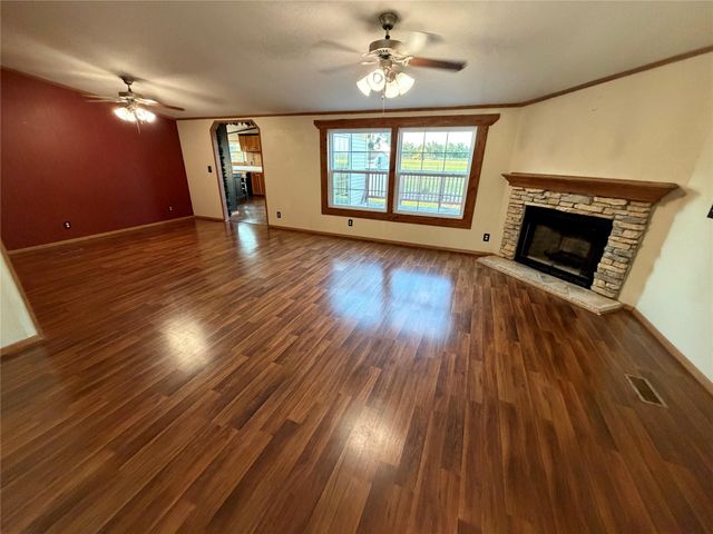 242 Mikeska Road, Bellville, TX 77418