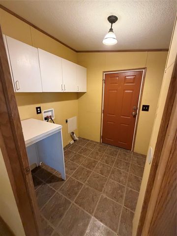 242 Mikeska Road, Bellville, TX 77418