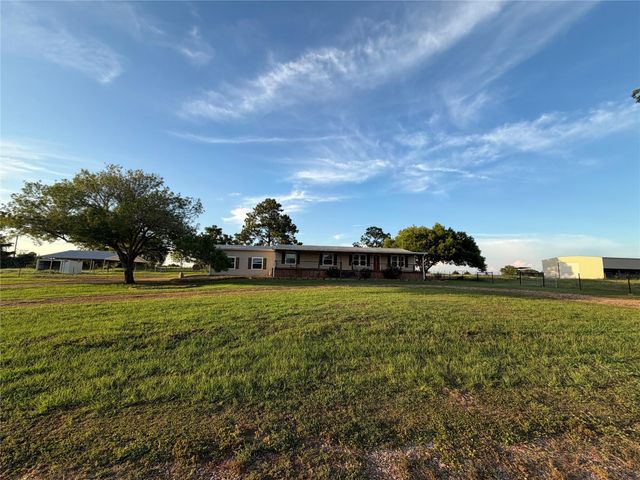 242 Mikeska Road, Bellville, TX 77418