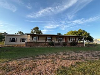 242 Mikeska Road, Bellville, TX 77418