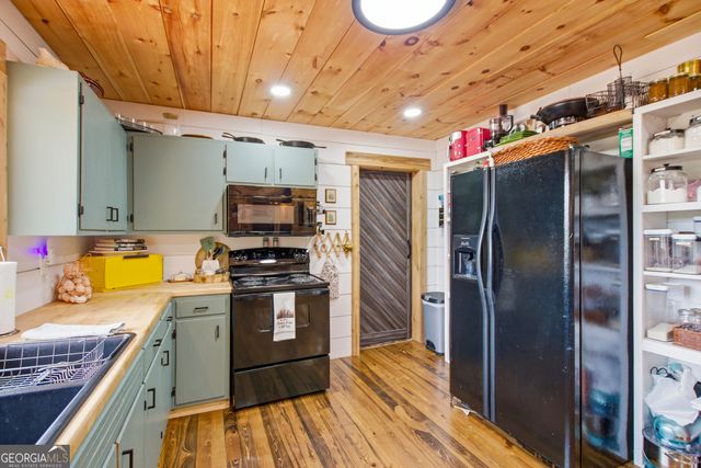 127 N Akins Bridge Road, Eastanollee, GA 30538