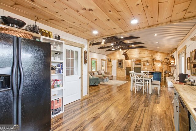 127 N Akins Bridge Road, Eastanollee, GA 30538