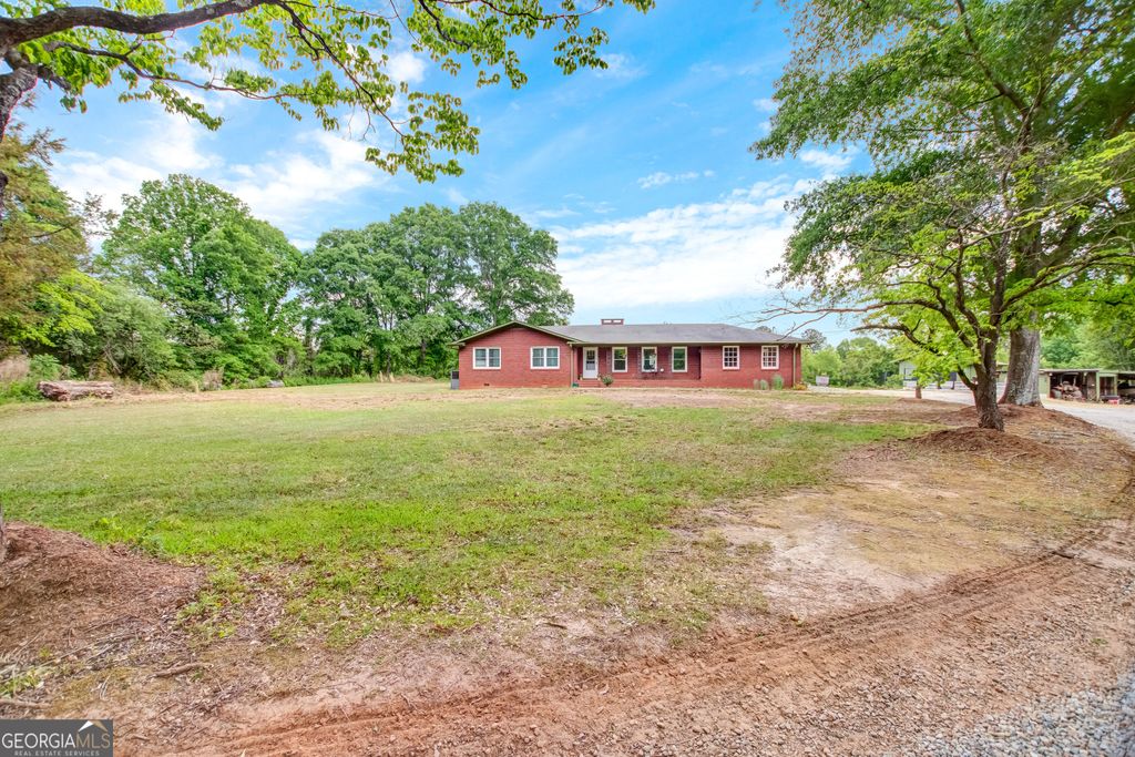 127 N Akins Bridge Road, Eastanollee, GA 30538