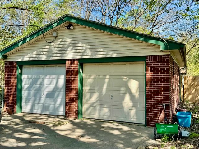 1338 E 90th Ave N, Belle Plaine, KS 67013