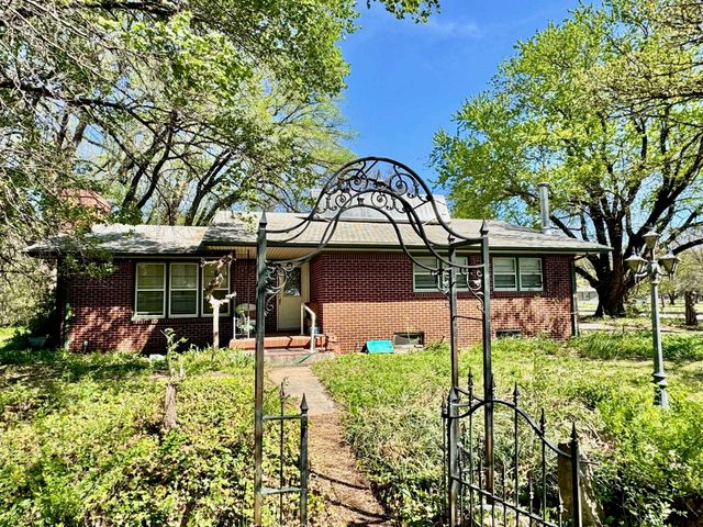 1338 E 90th Ave N, Belle Plaine, KS 67013