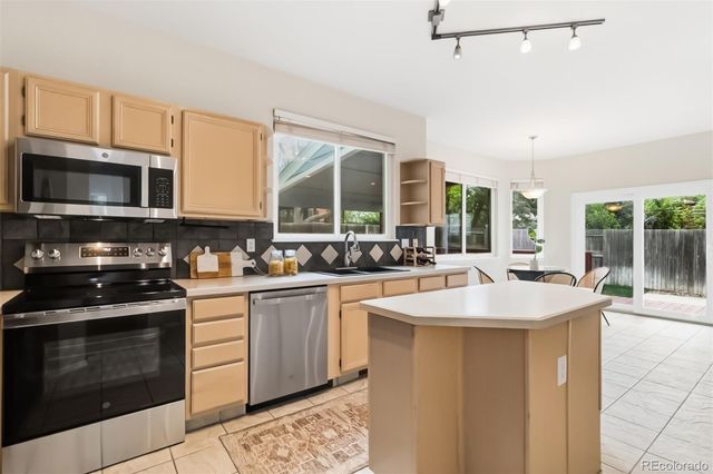 7356 Rattlesnake Drive, Lone Tree, CO 80124