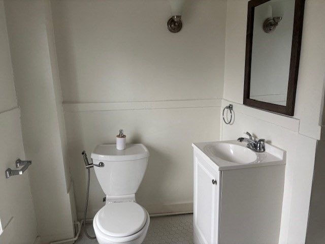 7 Court Street 2, Woburn, MA 01801