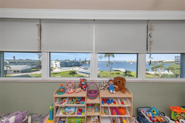 1868 SHORE DRIVE S 409, South Pasadena, FL 33707