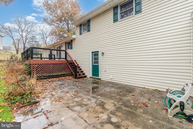 6825 GLATFELTERS STATION RD, Seven Valleys, PA 17360