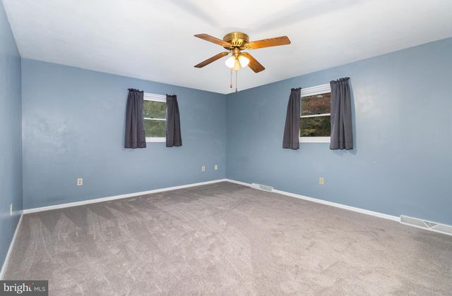 6825 GLATFELTERS STATION RD, Seven Valleys, PA 17360