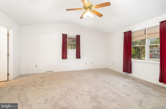 6825 GLATFELTERS STATION RD, Seven Valleys, PA 17360