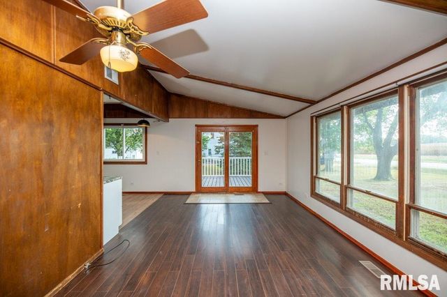 13734 IL Route 29 Road, Pekin, IL 61554