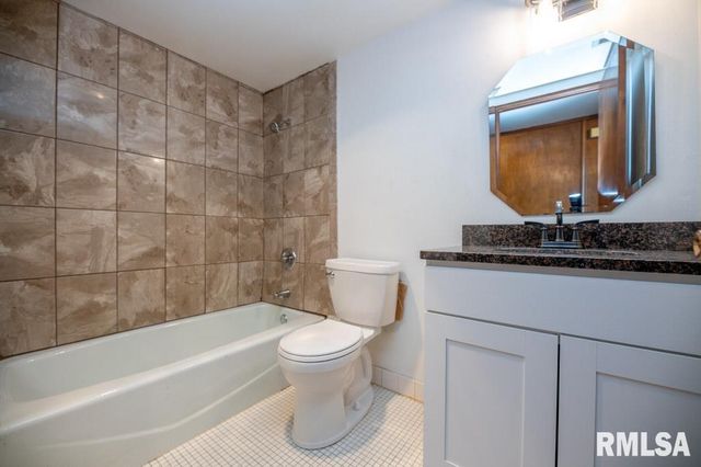 13734 IL Route 29 Road, Pekin, IL 61554