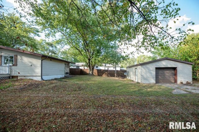 13734 IL Route 29 Road, Pekin, IL 61554