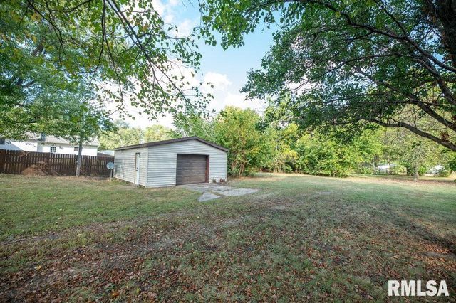 13734 IL Route 29 Road, Pekin, IL 61554