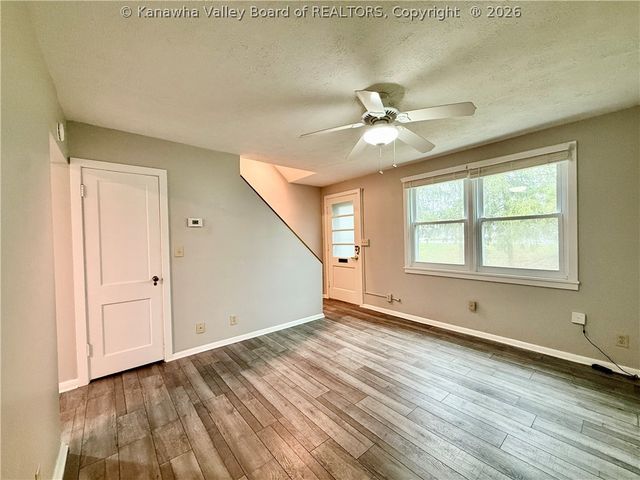 2 Kenna Drive, South Charleston, WV 25309