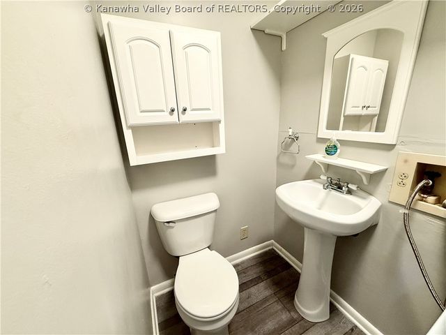 2 Kenna Drive, South Charleston, WV 25309