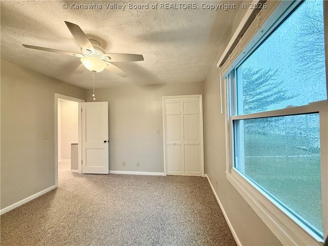 2 Kenna Drive, South Charleston, WV 25309