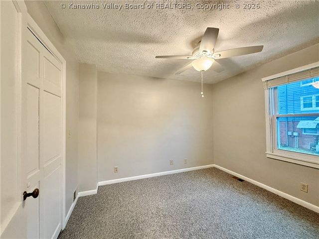 2 Kenna Drive, South Charleston, WV 25309