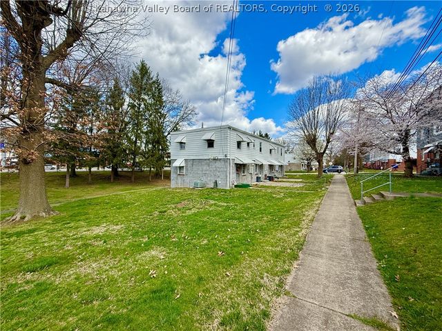 2 Kenna Drive, South Charleston, WV 25309