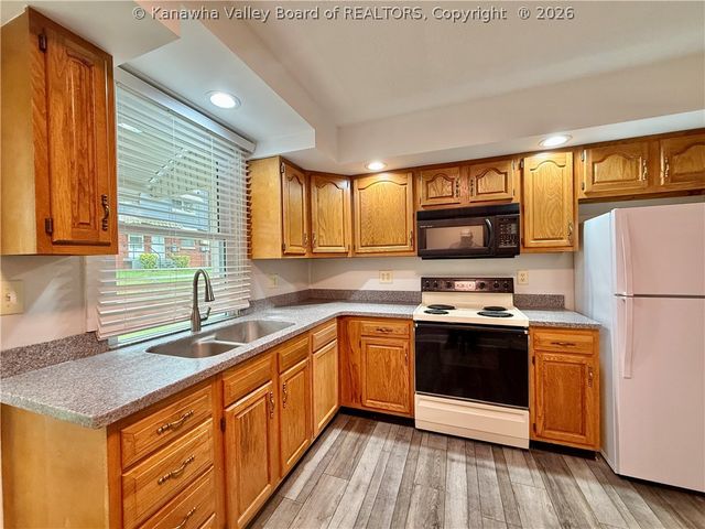 2 Kenna Drive, South Charleston, WV 25309