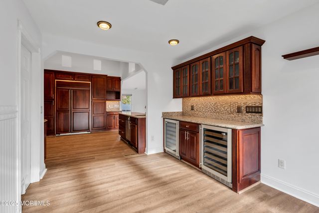 10 Somerset Place, Matawan, NJ 07747